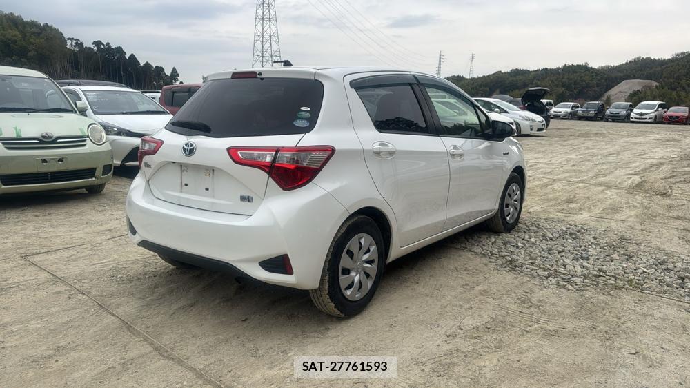 Toyota VITZ HYBRID 2018 4854291-4