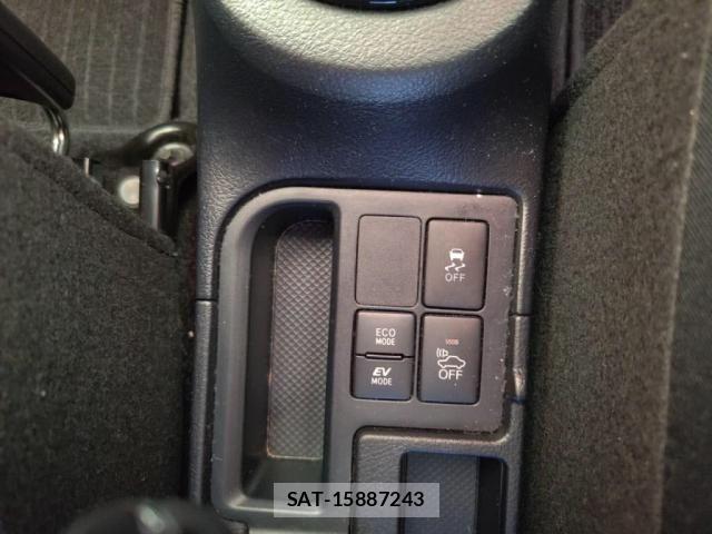 Toyota VITZ HYBRID 2017-03 6248254-15