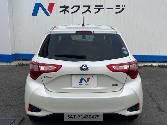 Toyota VITZ HYBRID 2018-02 6615502-15
