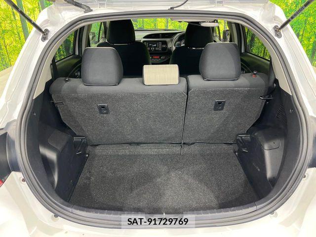 Toyota VITZ HYBRID 2017-05 6791737-9