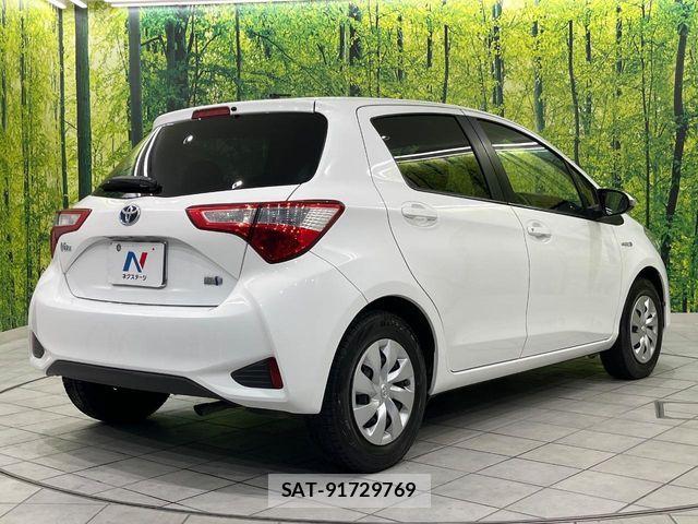 Toyota VITZ HYBRID 2017-05 6791737-16