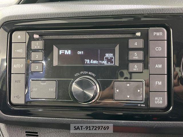 Toyota VITZ HYBRID 2017-05 6791737-2