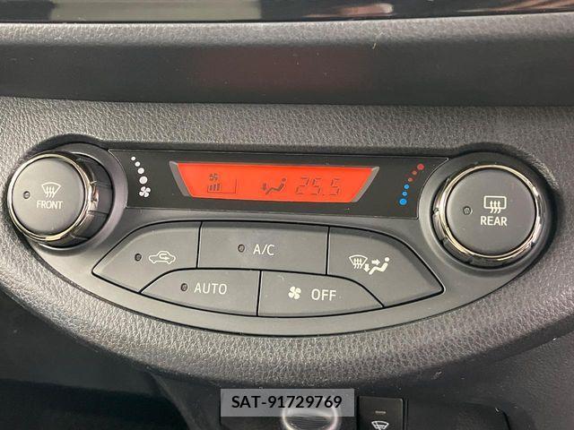 Toyota VITZ HYBRID 2017-05 6791737-5