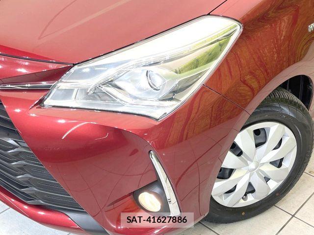 Toyota VITZ HYBRID 2017-05 6915008-11