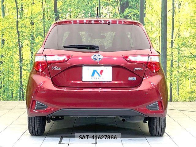 Toyota VITZ HYBRID 2017-05 6915008-14