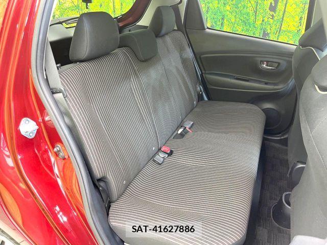 Toyota VITZ HYBRID 2017-05 6915008-8