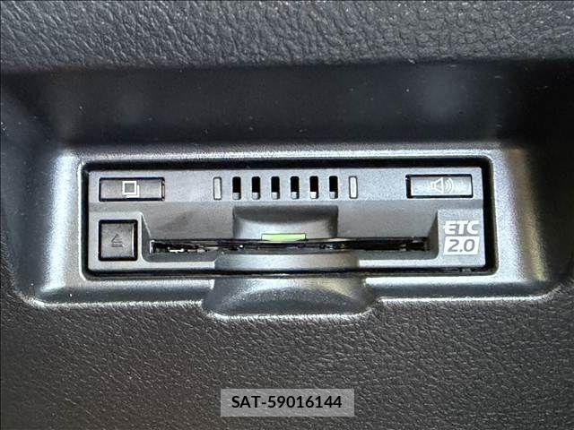 Toyota VITZ HYBRID 2017-03 6999038-14