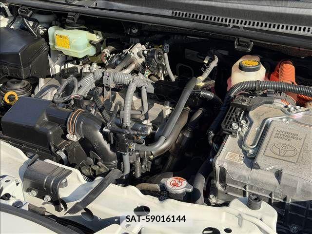 Toyota VITZ HYBRID 2017-03 6999038-19