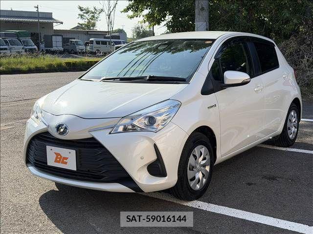 Toyota VITZ HYBRID 2017-03 6999038-21