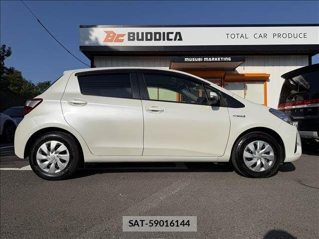 Toyota VITZ HYBRID 2017-03 6999038-6