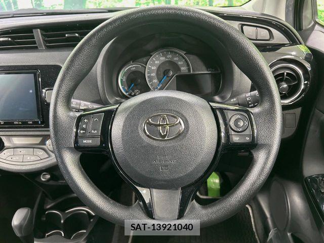 Toyota VITZ HYBRID 2019-11 7226734-9