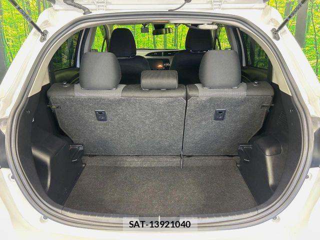 Toyota VITZ HYBRID 2019-11 7226734-10