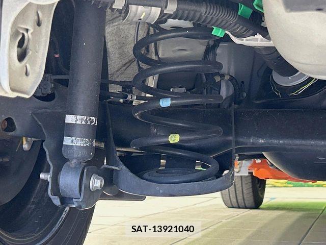 Toyota VITZ HYBRID 2019-11 7226734-19