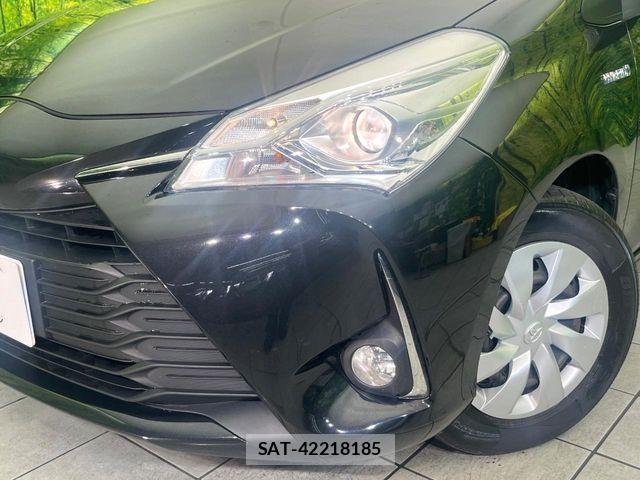 Toyota VITZ HYBRID 2017-03 7226731-11
