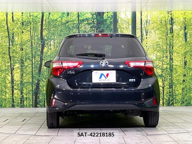 Toyota VITZ HYBRID 2017-03 7226731-14