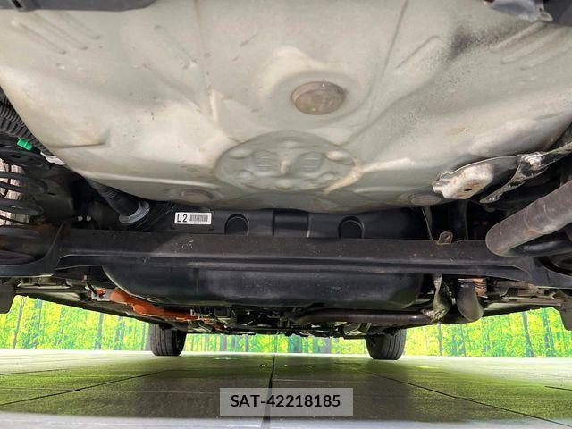Toyota VITZ HYBRID 2017-03 7226731-18