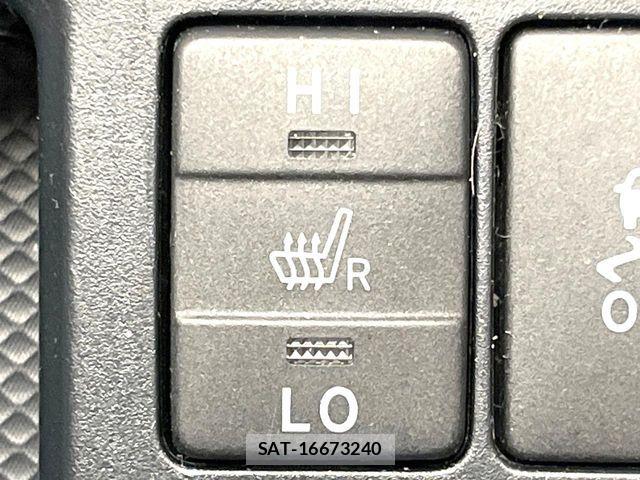 Toyota VITZ HYBRID 2019-06 7226733-6