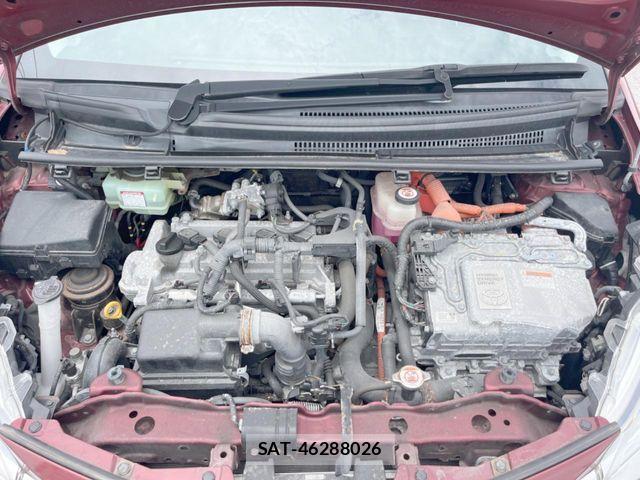 Toyota VITZ HYBRID 2018-08 7252740-18