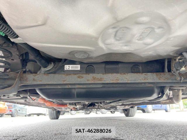 Toyota VITZ HYBRID 2018-08 7252740-19