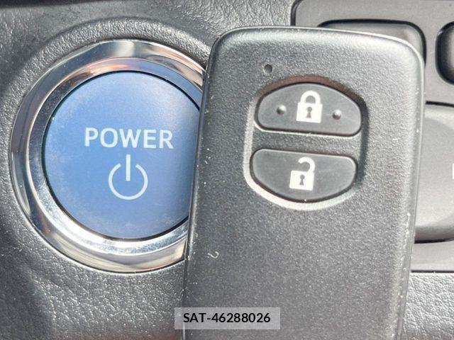 Toyota VITZ HYBRID 2018-08 7252740-7