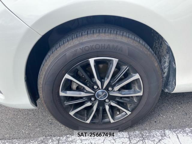 Toyota VITZ HYBRID 2019-06 7360352-9