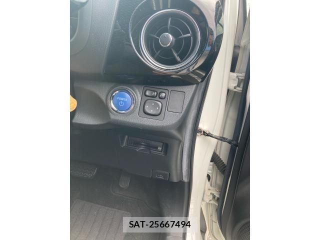 Toyota VITZ HYBRID 2019-06 7360352-14