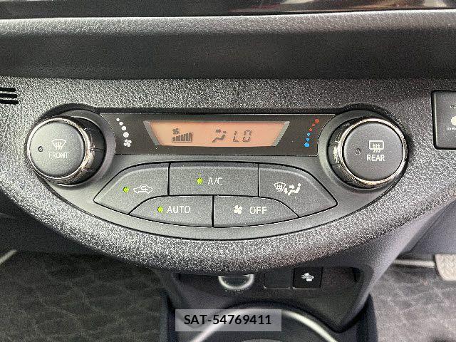 Toyota VITZ HYBRID 2017-09 7360356-14