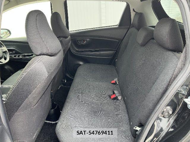 Toyota VITZ HYBRID 2017-09 7360356-18