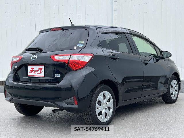 Toyota VITZ HYBRID 2017-09 7360356-2