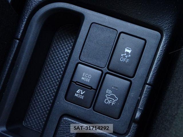 Toyota VITZ HYBRID 2019-05 7394710-9