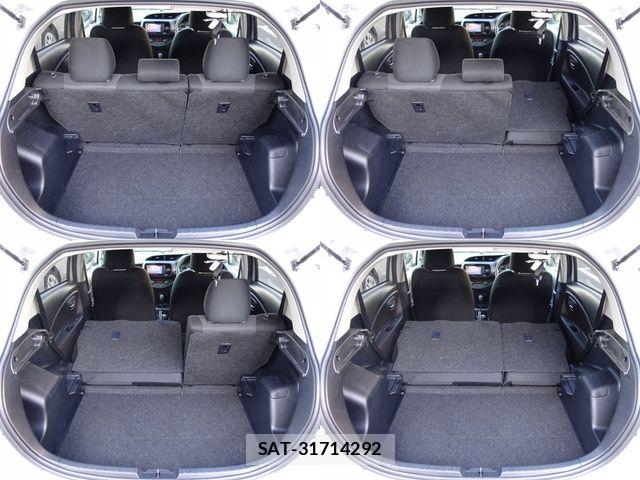 Toyota VITZ HYBRID 2019-05 7394710-18