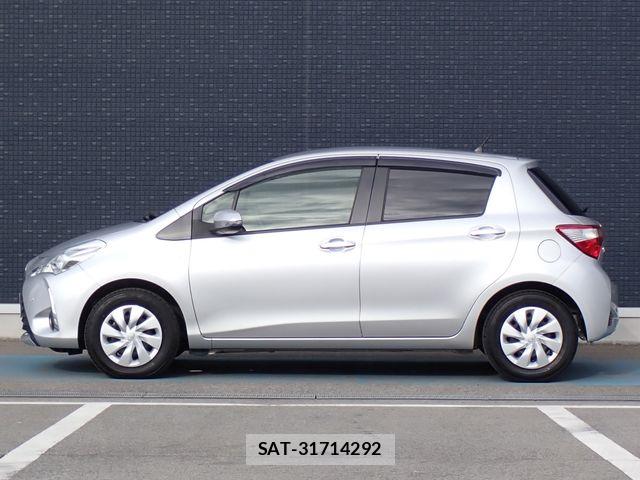 Toyota VITZ HYBRID 2019-05 7394710-19