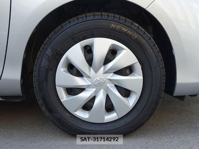 Toyota VITZ HYBRID 2019-05 7394710-25