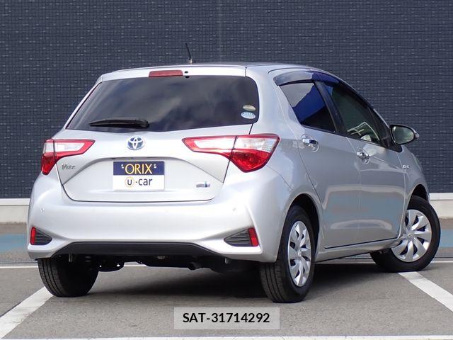 Toyota VITZ HYBRID 2019-05 7394710-2