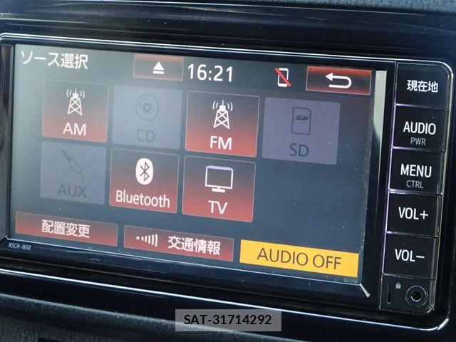 Toyota VITZ HYBRID 2019-05 7394710-7