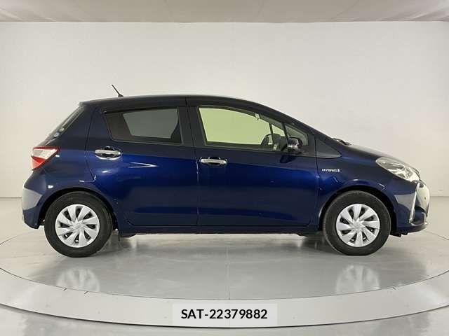 Toyota VITZ HYBRID 2019-06 7394705-6