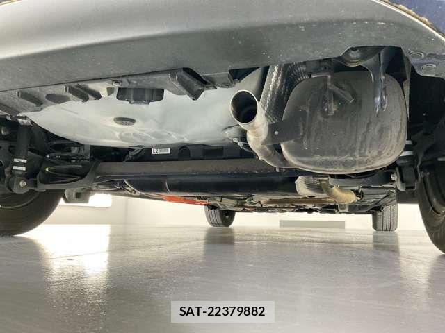 Toyota VITZ HYBRID 2019-06 7394705-9