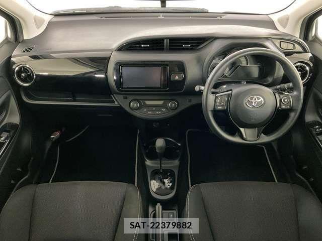 Toyota VITZ HYBRID 2019-06 7394705-12