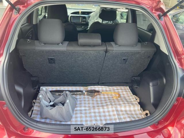 Toyota VITZ HYBRID 2019-06 7458677-9