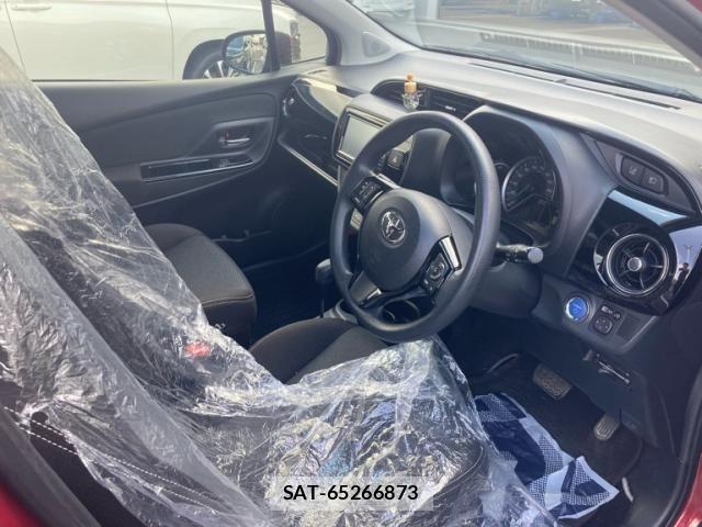 Toyota VITZ HYBRID 2019-06 7458677-11