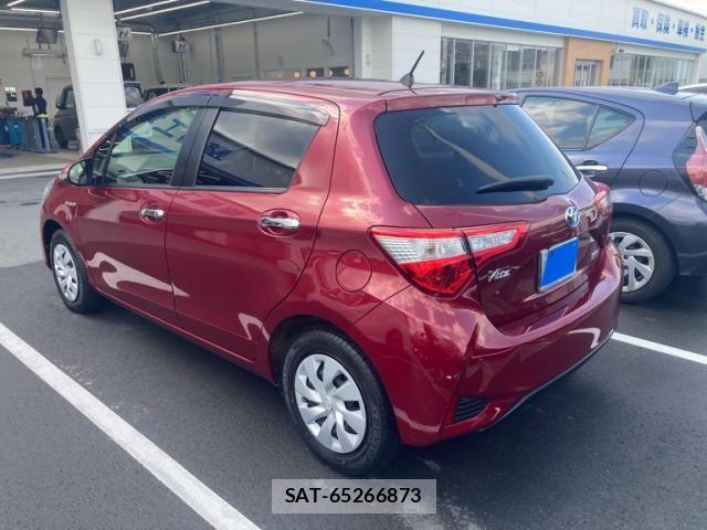 Toyota VITZ HYBRID 2019-06 7458677-7