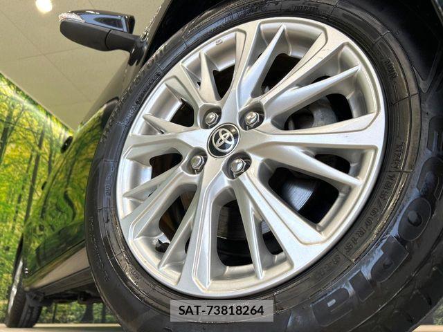 Toyota VITZ HYBRID 2017-08 7458675-11