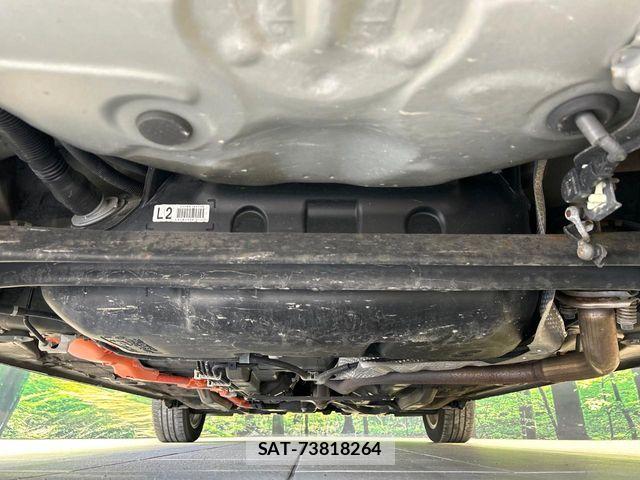 Toyota VITZ HYBRID 2017-08 7458675-18