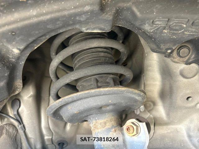 Toyota VITZ HYBRID 2017-08 7458675-19