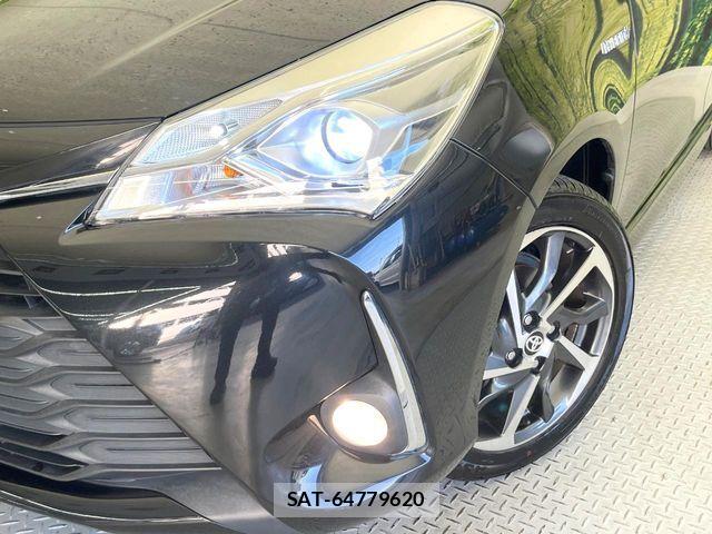 Toyota VITZ HYBRID 2017-08 7458676-11