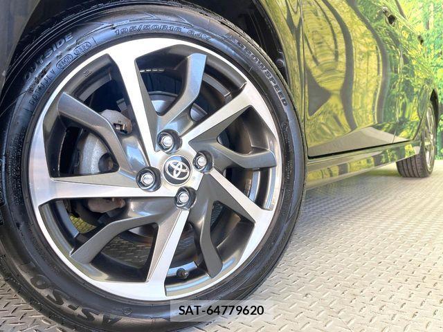 Toyota VITZ HYBRID 2017-08 7458676-12