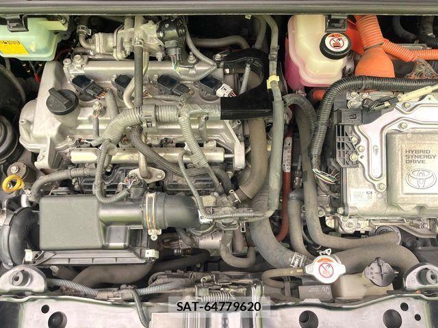 Toyota VITZ HYBRID 2017-08 7458676-17
