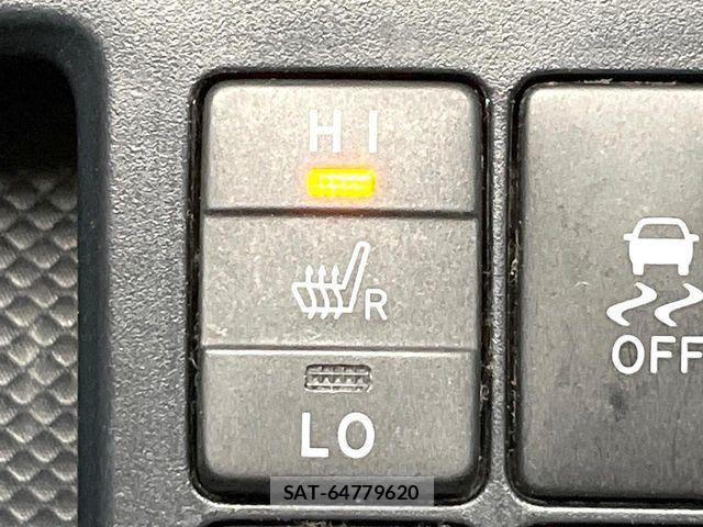 Toyota VITZ HYBRID 2017-08 7458676-6