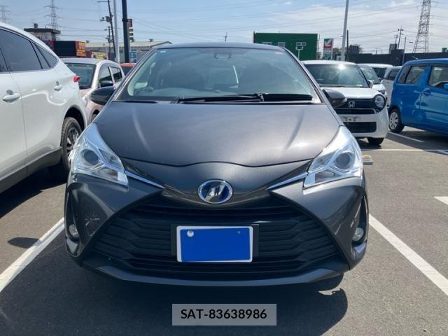 Toyota VITZ HYBRID 2017-03 7621127-1
