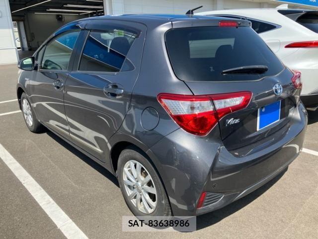 Toyota VITZ HYBRID 2017-03 7621127-5